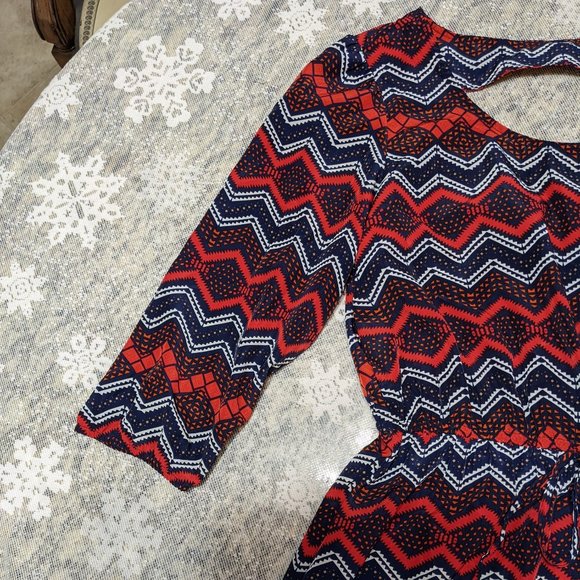 BeBop Geometric Design Dress with Sexy Back Cut-Out & 3/4 Sleeves size L - Picture 6 of 16